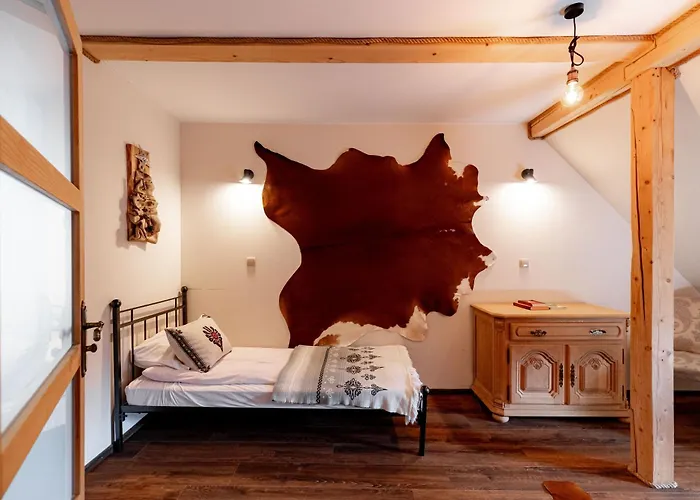 Gorski U Papierzy Sauna, Jacuzzi, דירה