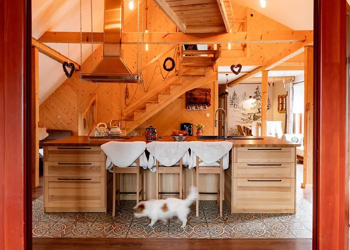 Gorski U Papierzy Sauna, Jacuzzi, דירה Witów