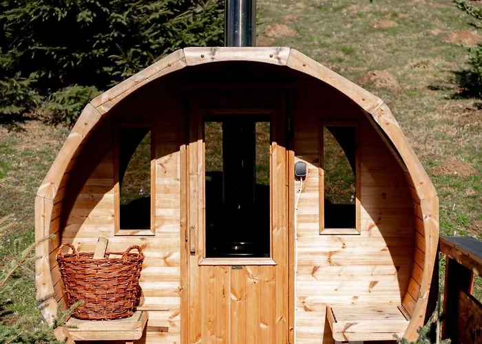 Gorski U Papierzy Sauna, Jacuzzi, דירה Witów