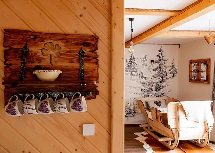 Gorski U Papierzy Sauna, Jacuzzi, דירה *